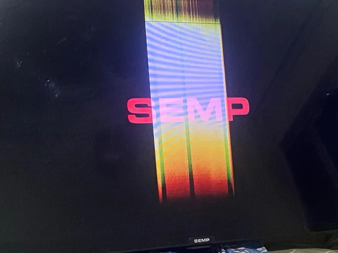 Smart TV SEMP Android TV para retirada de peças ! 