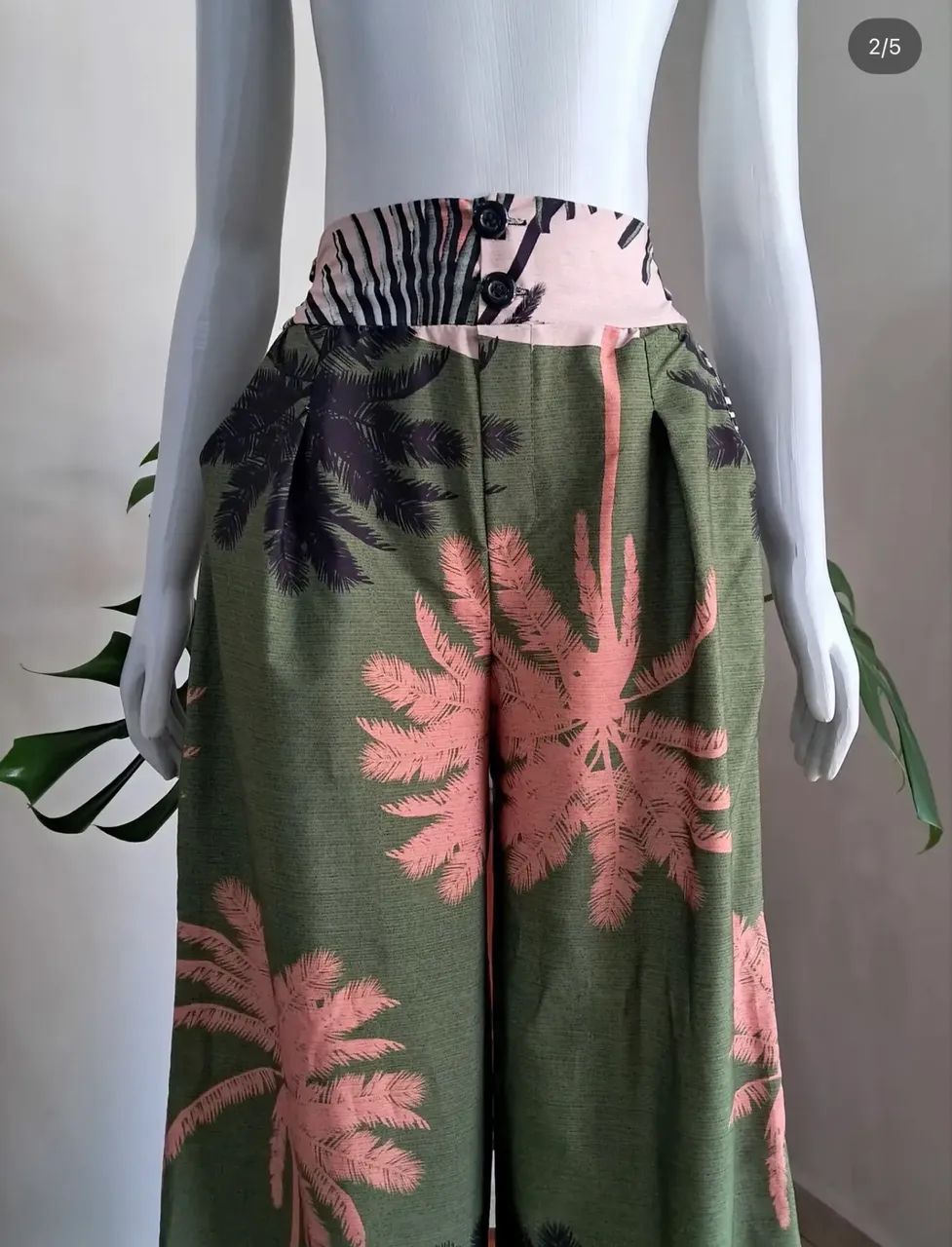Calça pantalona verde estampada  - Foto 3