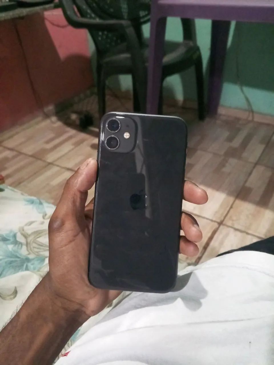 iPhone 11(só a bateria está deixando a desejar)  - Foto 2
