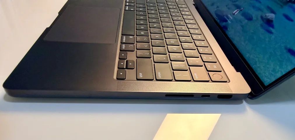 Macbook Pro M3 Pro - MRX33BZ/A - Foto 4