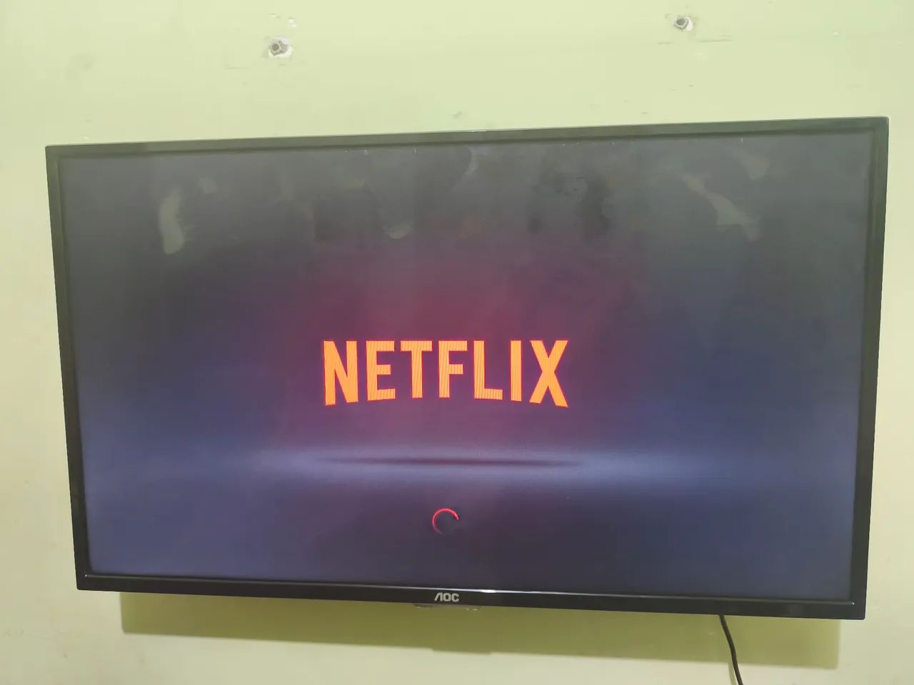 Smart TV AOC 32" R$ 600 