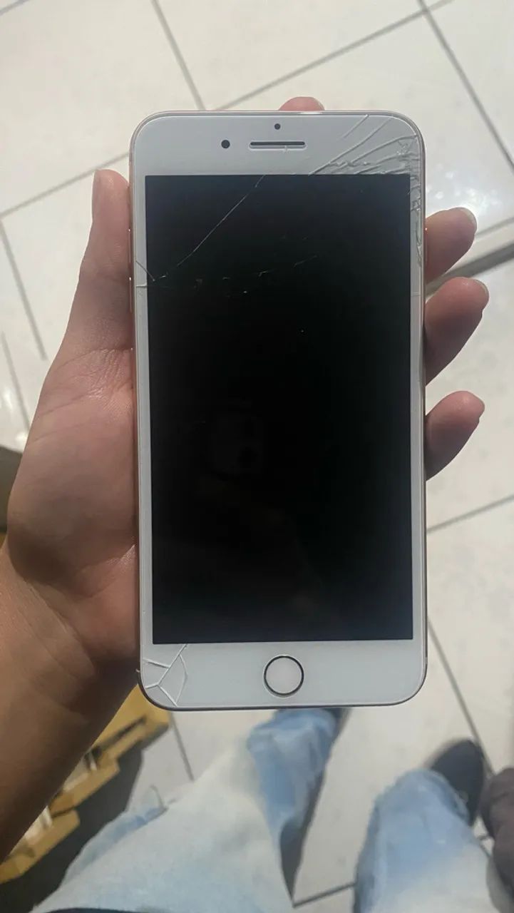 IPHONE 8 PLUS  - Foto 3