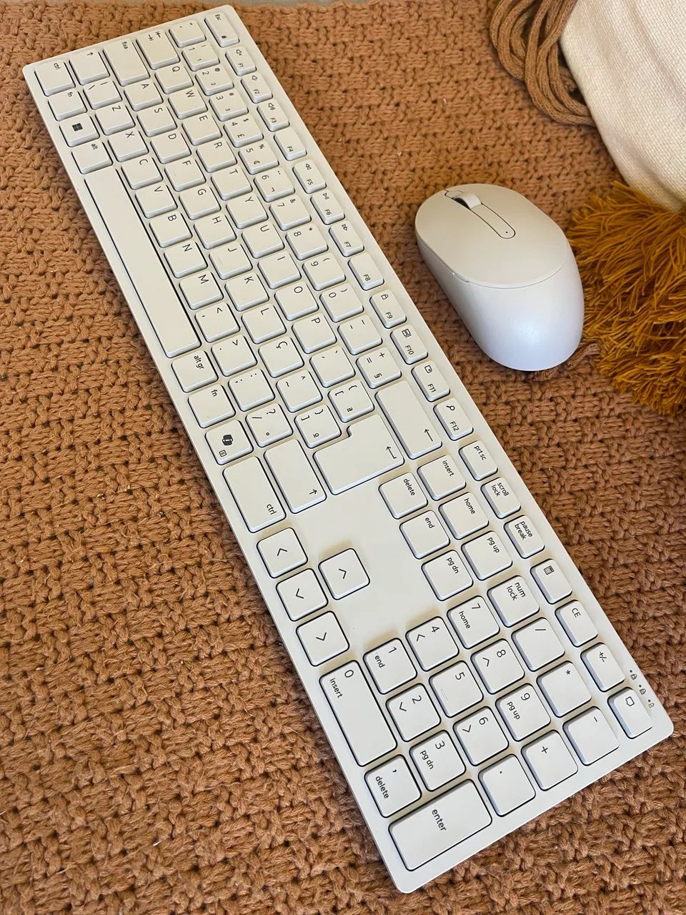 Teclado E Mouse Pro Wireless Km5221w Branco Dell - Foto 2