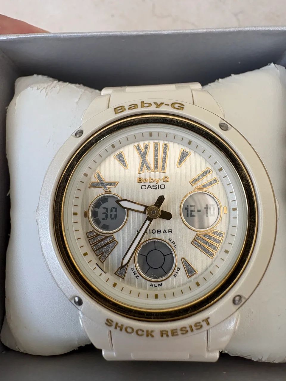 Relógio Baby G (G-Shock) Branco/Dourado BGA-153M