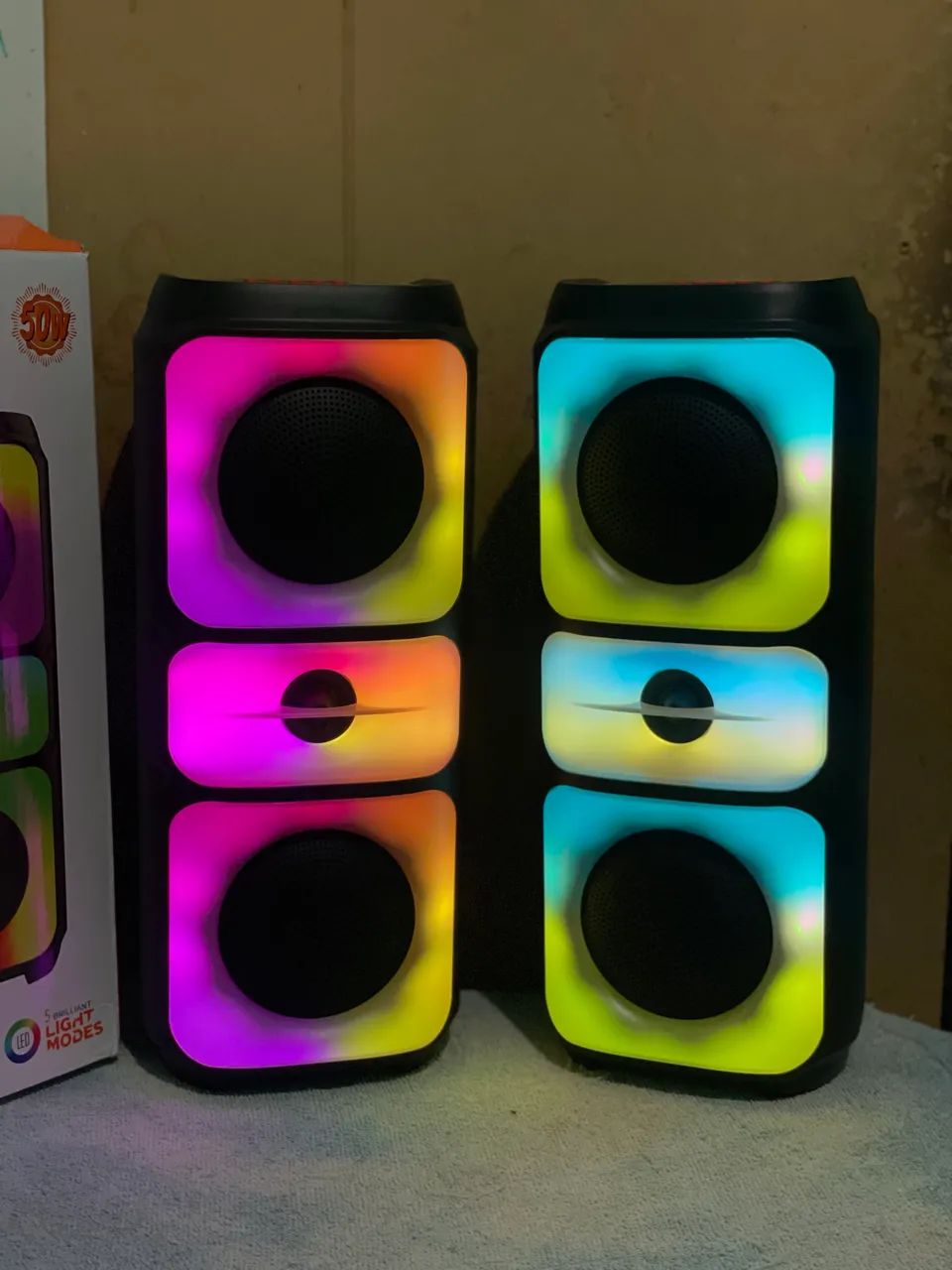 CAIXA DE SOM BLUETOOTH NOVA COM 39CM DE ALTURA  - Foto 2