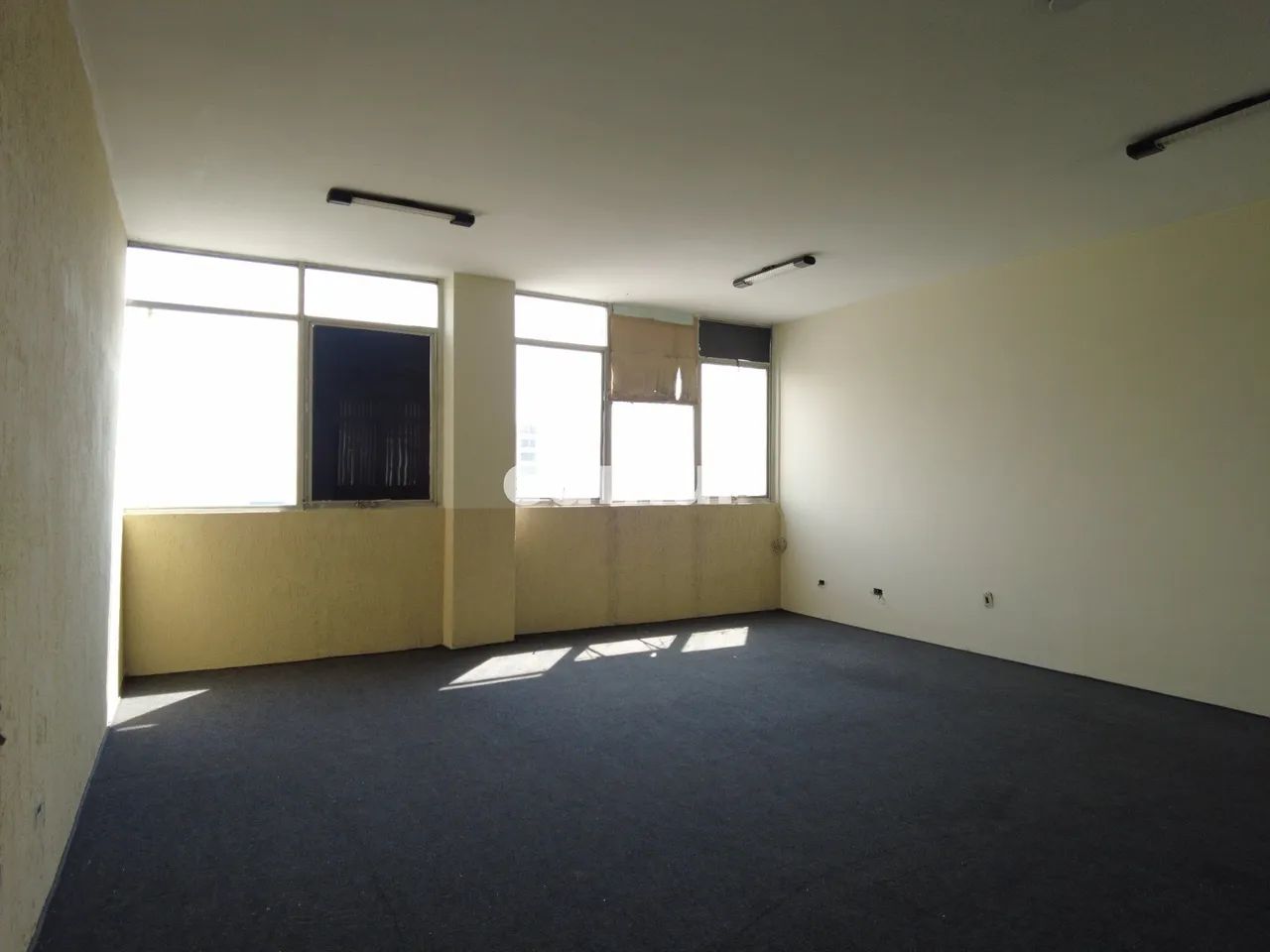 SALA para VENDA com 56m² no bairro Centro com 0 quartos e 0 vagas. Santo André, SP