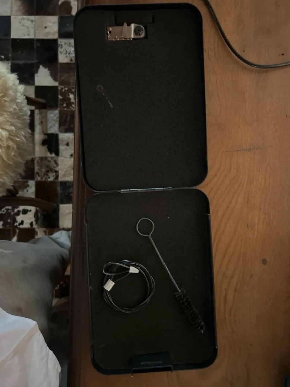 Mini cofre portátil para revolver até 5 polegadas e pistolas - Foto 2