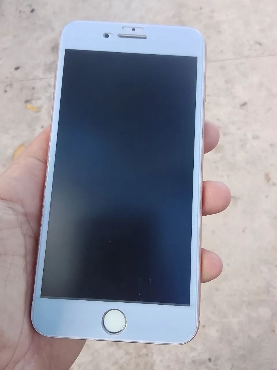 iPhone 8 Plus dourado 