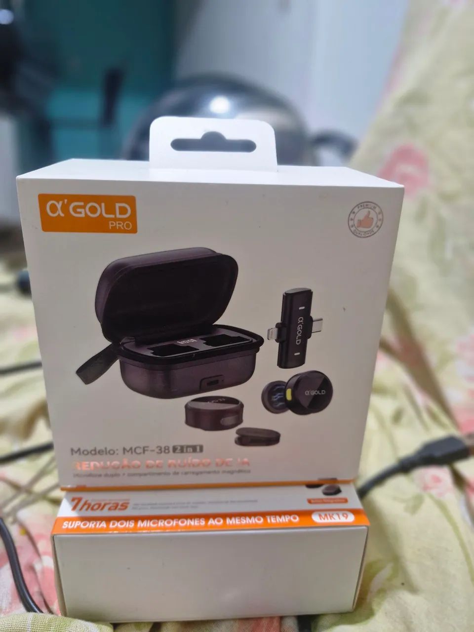 Microfone de lapela 