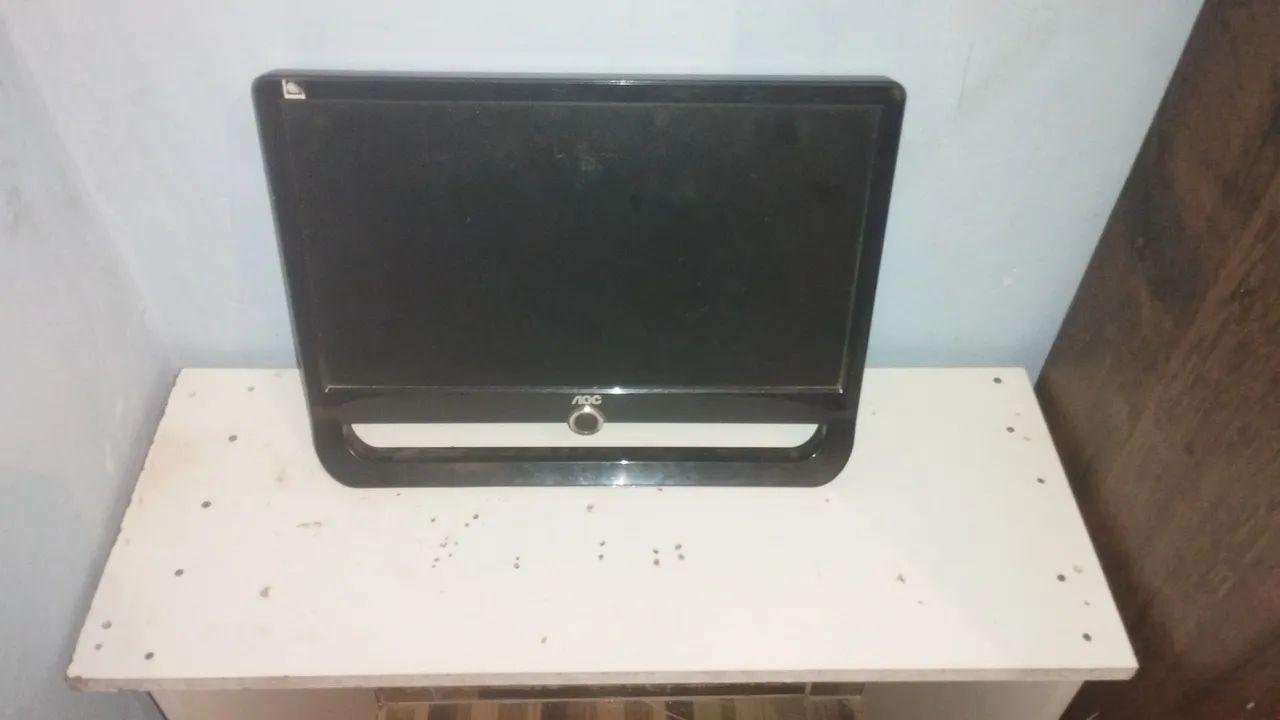 MONITOR AOC