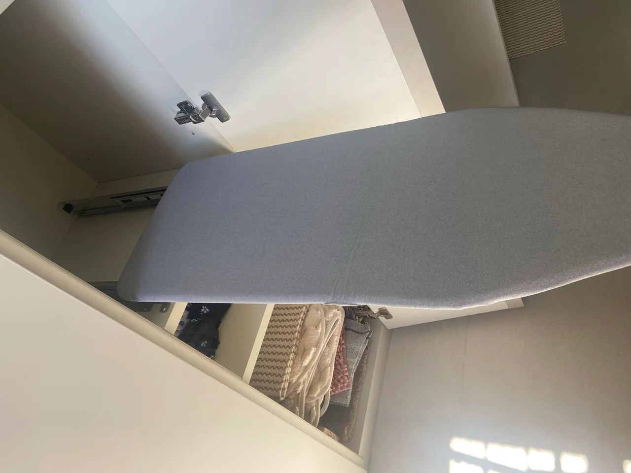Talba passar roupa de parafusar de inbutir - Foto 2