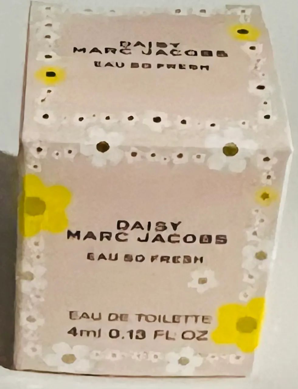 Perfume Daisy Eau So Fresh 4ml miniatura Marc Jacobs  - Foto 5