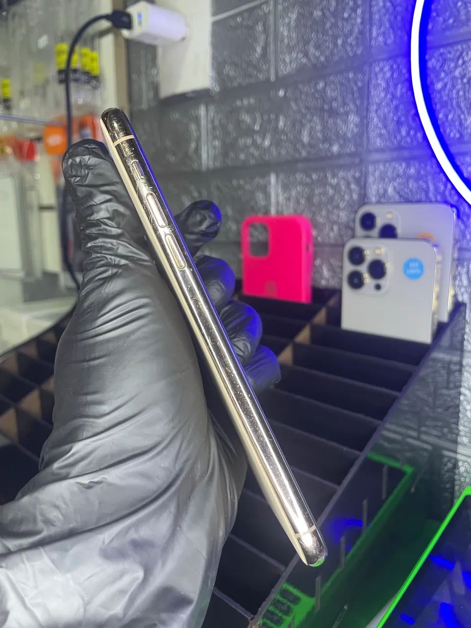 iPhone 11 Pro Max 64GB - Ótimo Custo-Benefício! - Foto 2