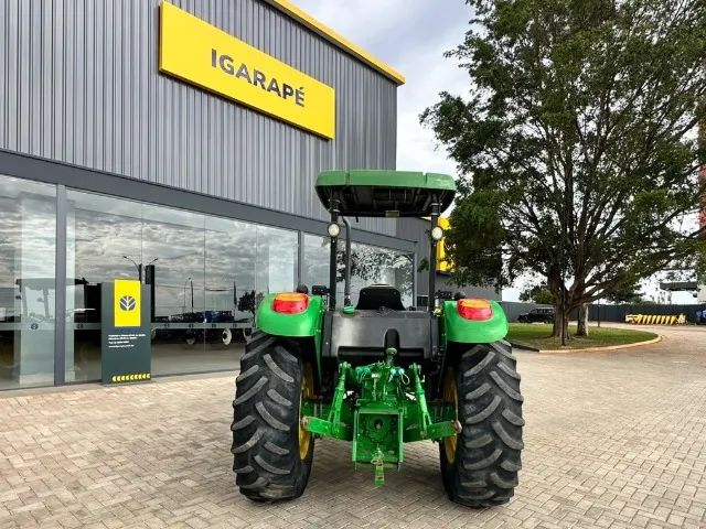 TRATOR - MARCA JOHN DEERE - MODELO 5080E - 4x4 - Foto 5