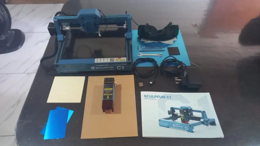 máquina a laser, corte e gravação. 