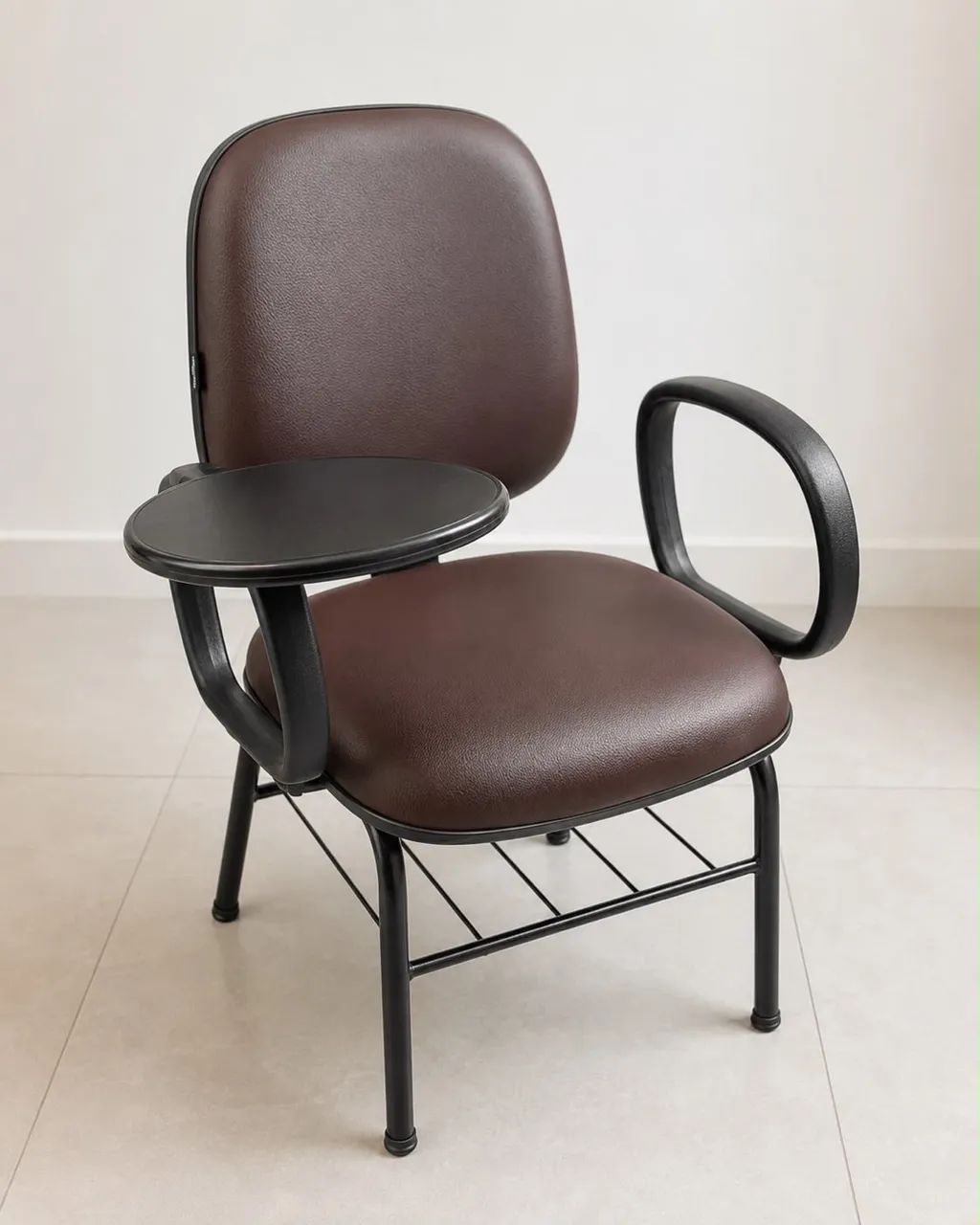 Cadeira escolar com mesa flexível 