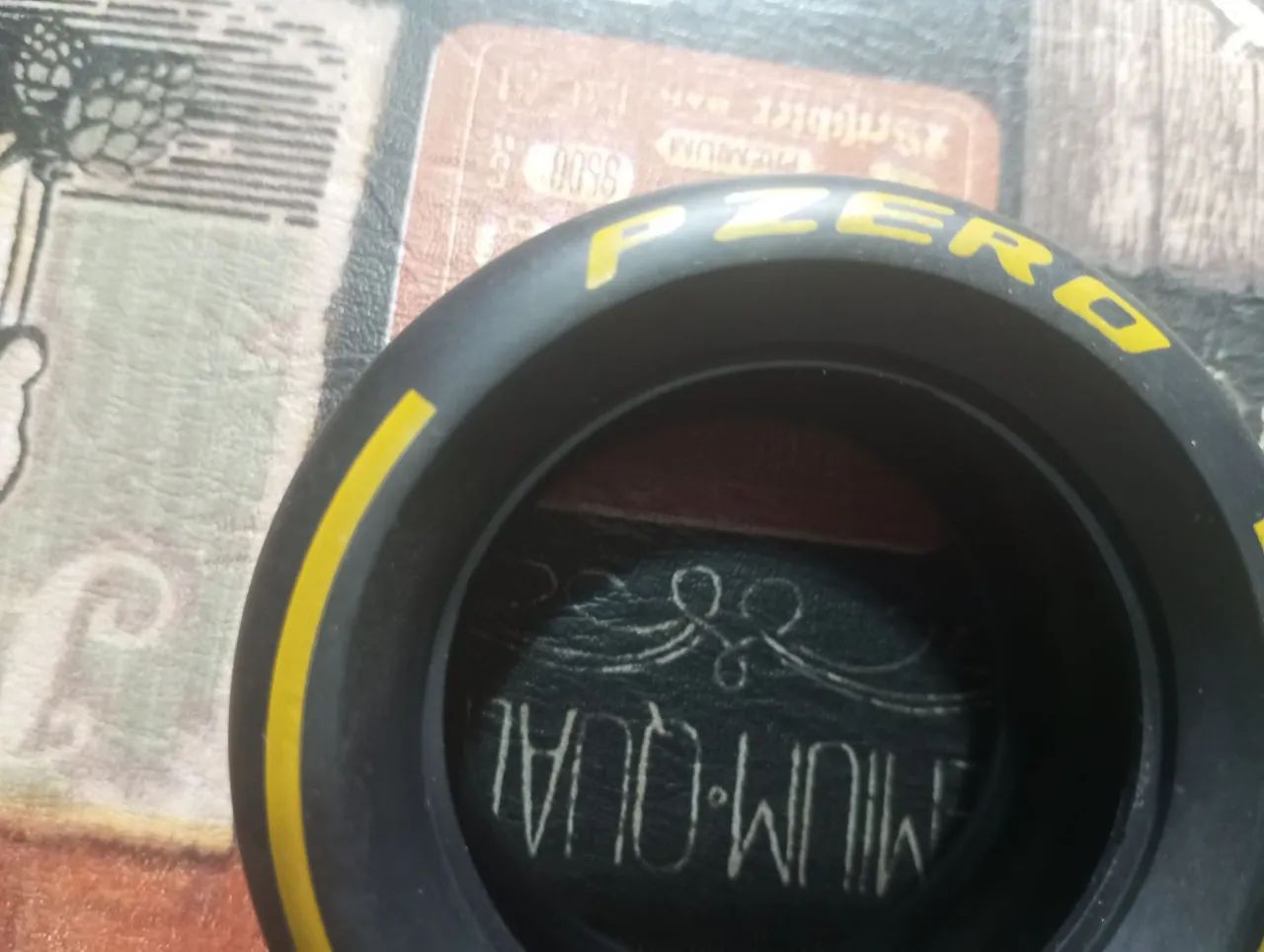 F1 Lego jogo de Pneus PIRELLI PZERO Logo Amarelo  - Foto 4