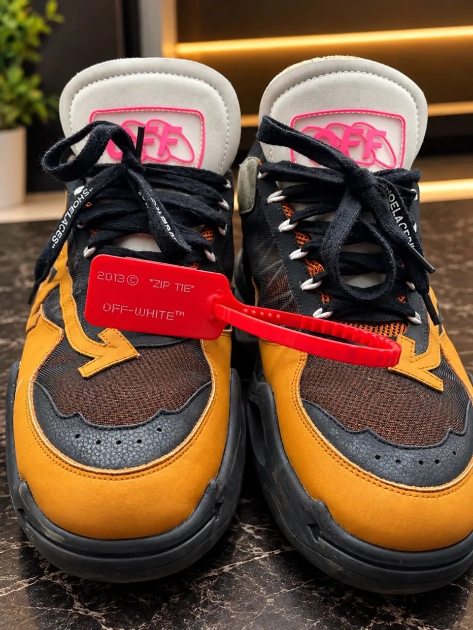 Off-White ODSY-1000 Black/Camel
