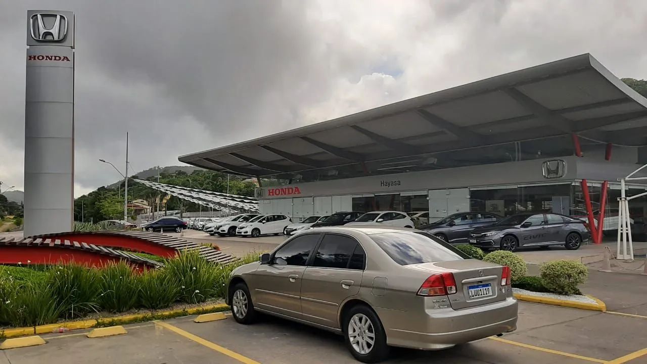 Honda Civic Sedan LXL 1.7 16V 130cv AUT 4P 2005