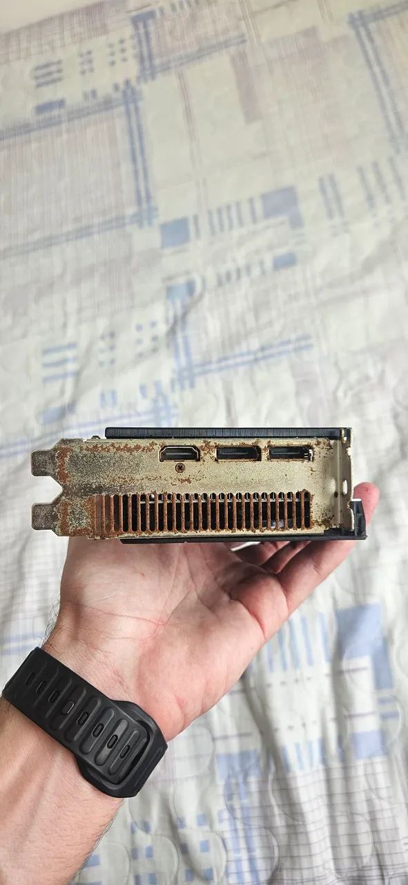 RX 580 8GB (Com defeito) - Foto 4