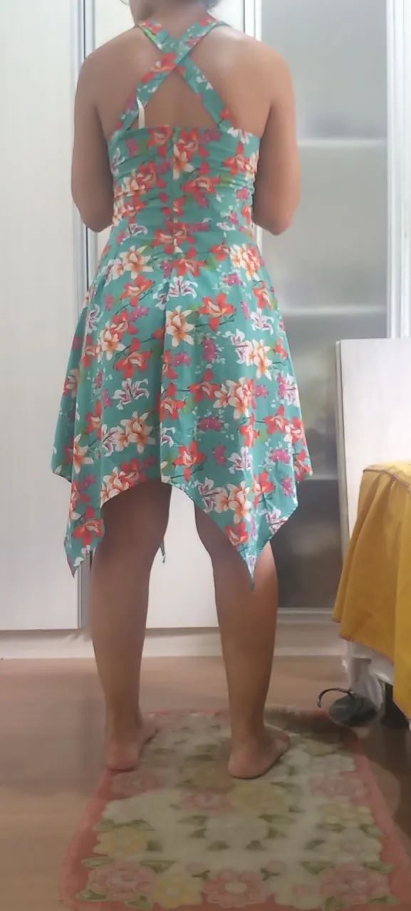 Vestidos modelos diversos por 20,00 cada - Foto 5