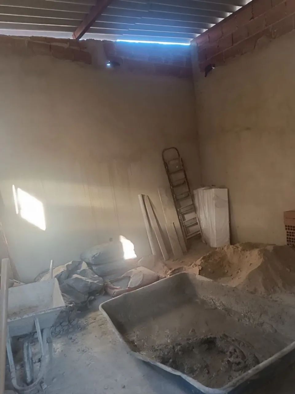 Terreno em reforma a venda 40 mil 