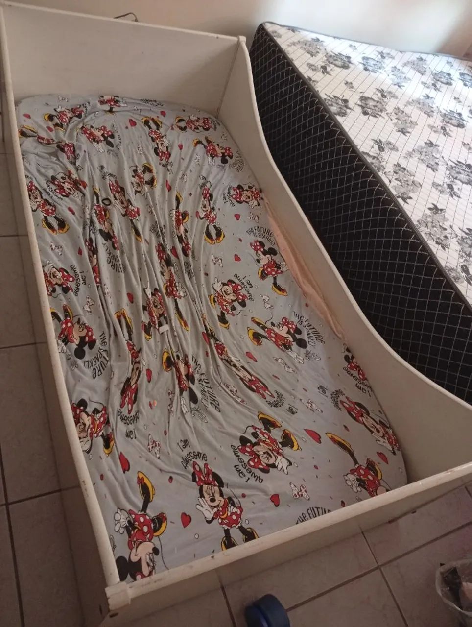Vendo cama infantil $150 sem o  colchão  - Foto 2