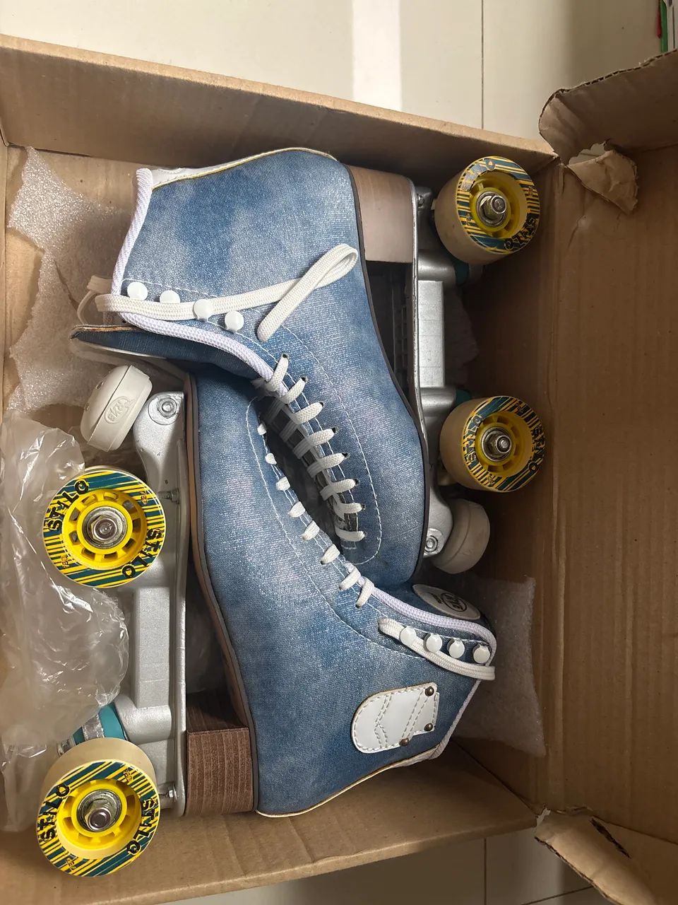 PATINS 4 RODAS RYE USADO APENAS 2X - Foto 2