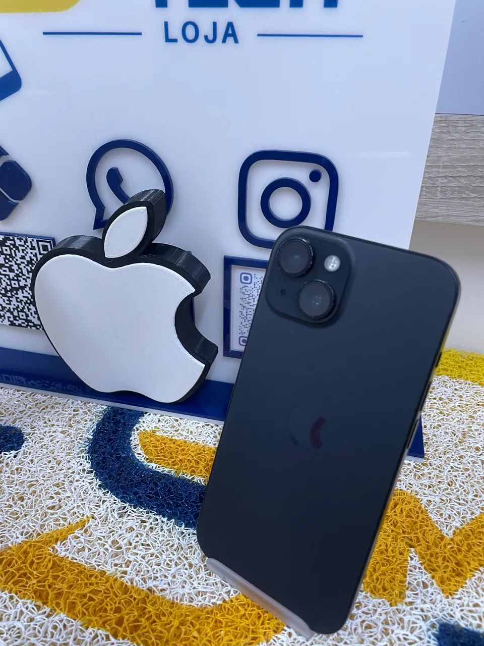 iPhone 15 128 GB  