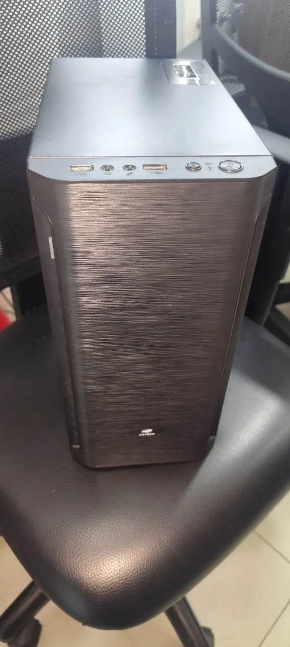 Gabinete de computador usado / carcaça de PC