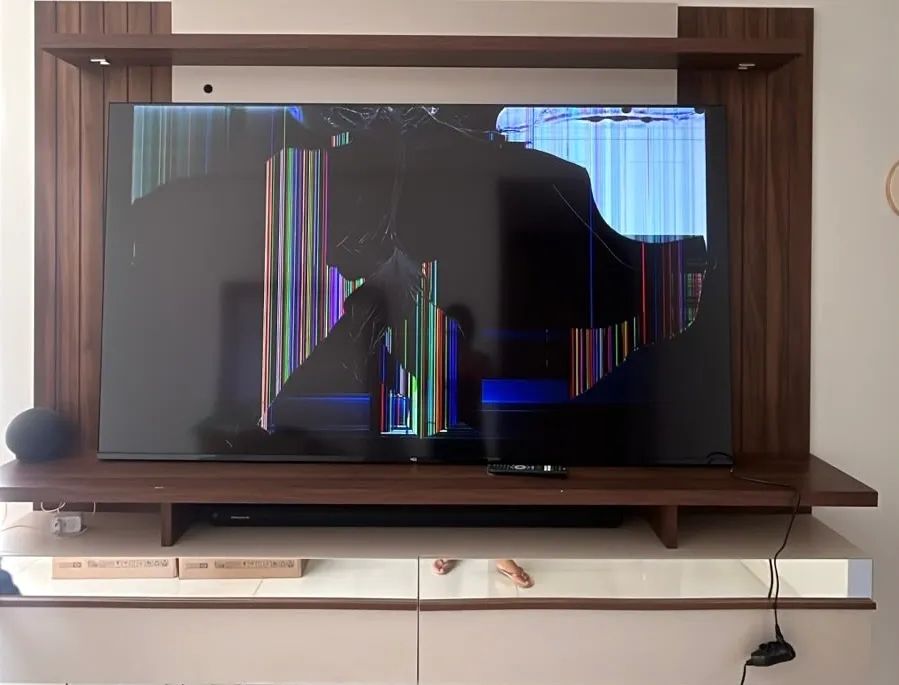 TV 75 POLEGADAS (Tela Quebrada)