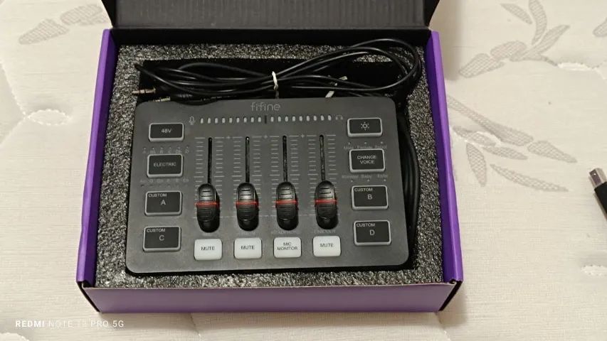 Mixer Fifine Audio XLR SC3, C/ Phantom 48V RGB USB-C/XLR - Foto 4