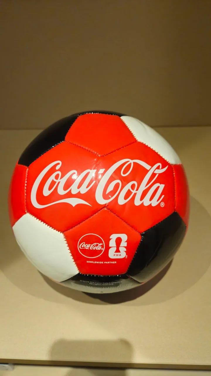Bola Coca-Cola 2026