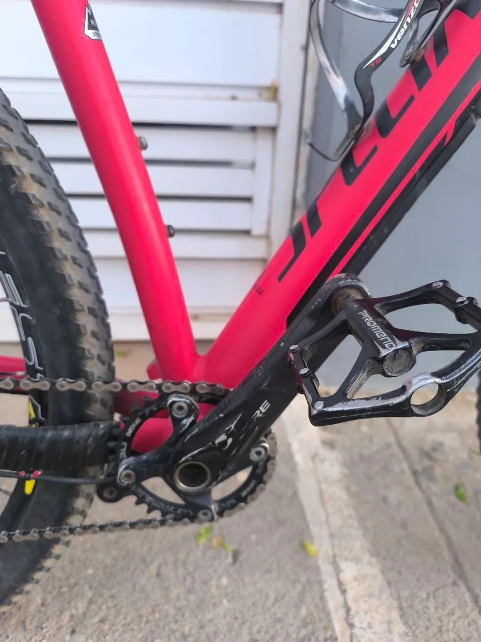 Bike Specializer roknopper aro 29 com suspensão SID original  - Foto 2