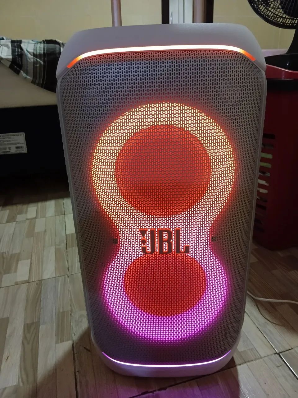 JBL party 320