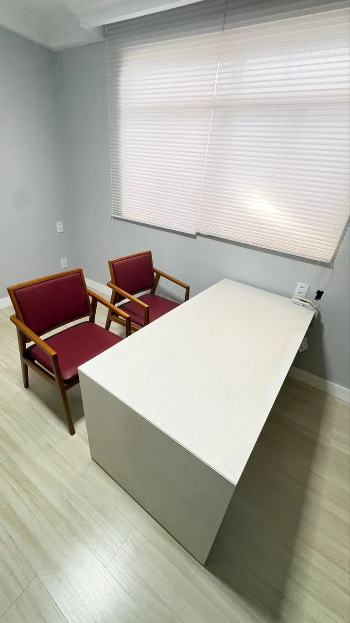 Mesa e Cadeiras - Escritório  - Foto 2