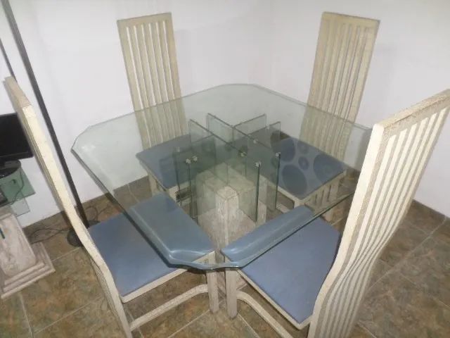 Mesa de Vidro 1,10m X 1,10m e 4 Cadeiras - Foto 2