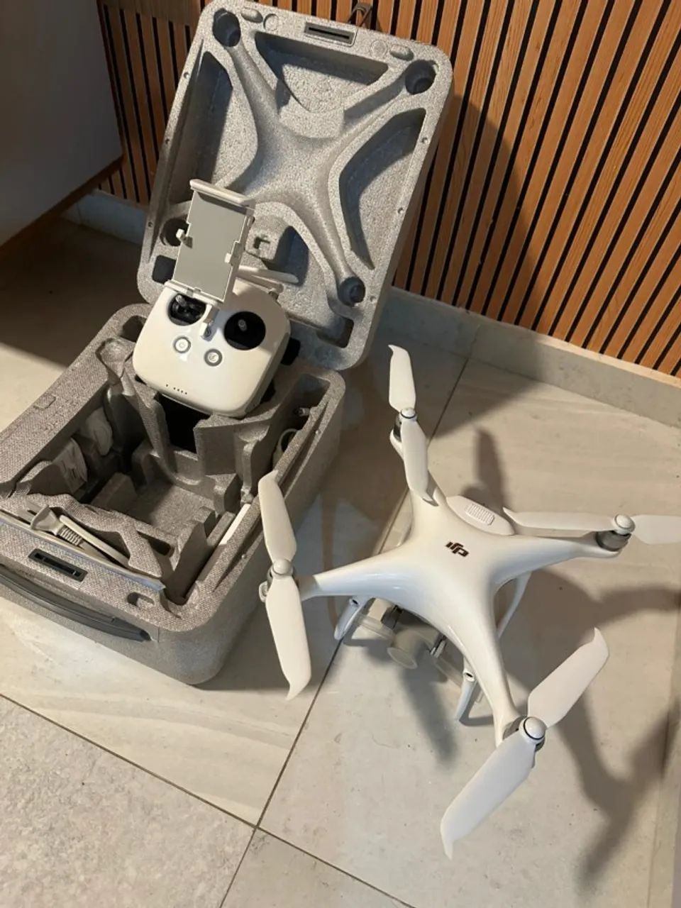 Drone DJI Phantom 4 PRO v2.0 - Foto 3