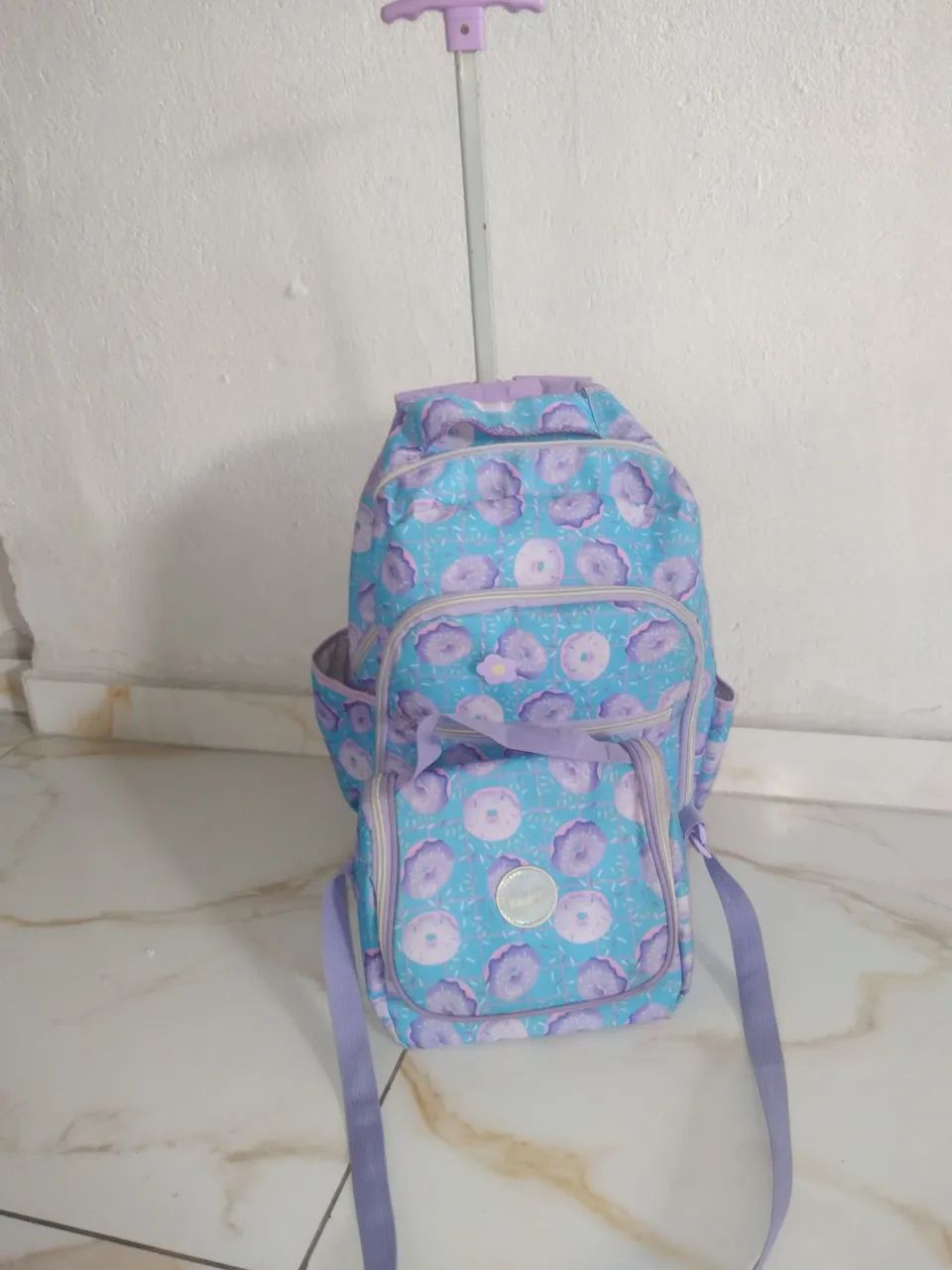 Mochila de rodinha com lancheira