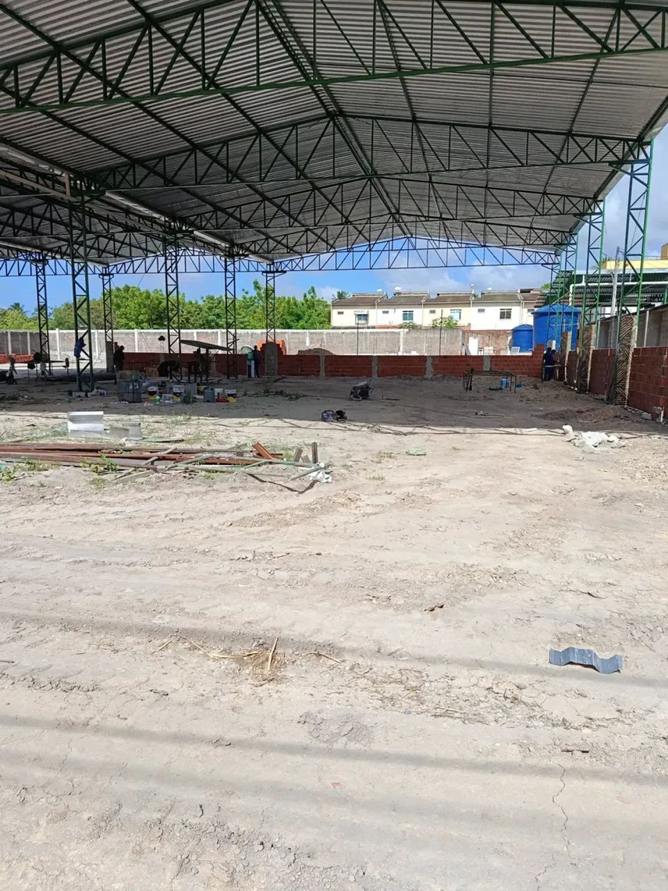 Imóvel para aluguel com 480 metros quadrados em Centro - Eusébio - CE