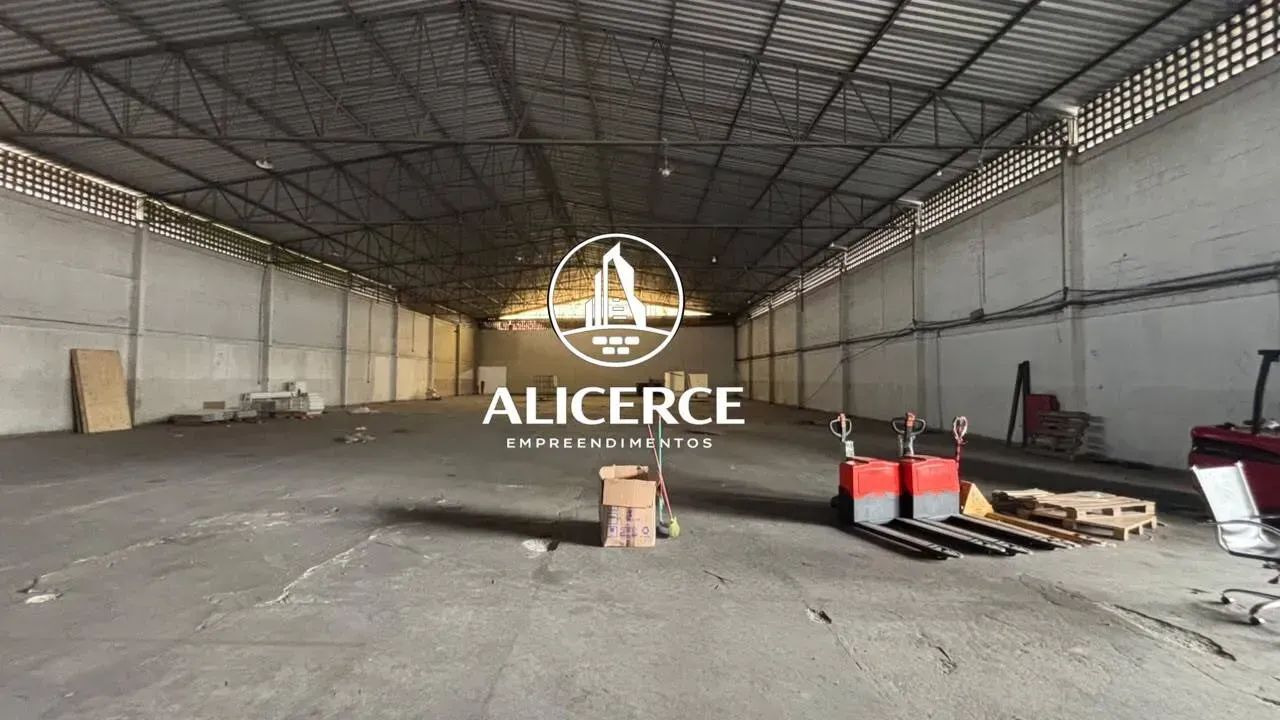ALUGO GALPÃO COM 2800 M2 NO PLANALTO COM DOCA - Foto 5