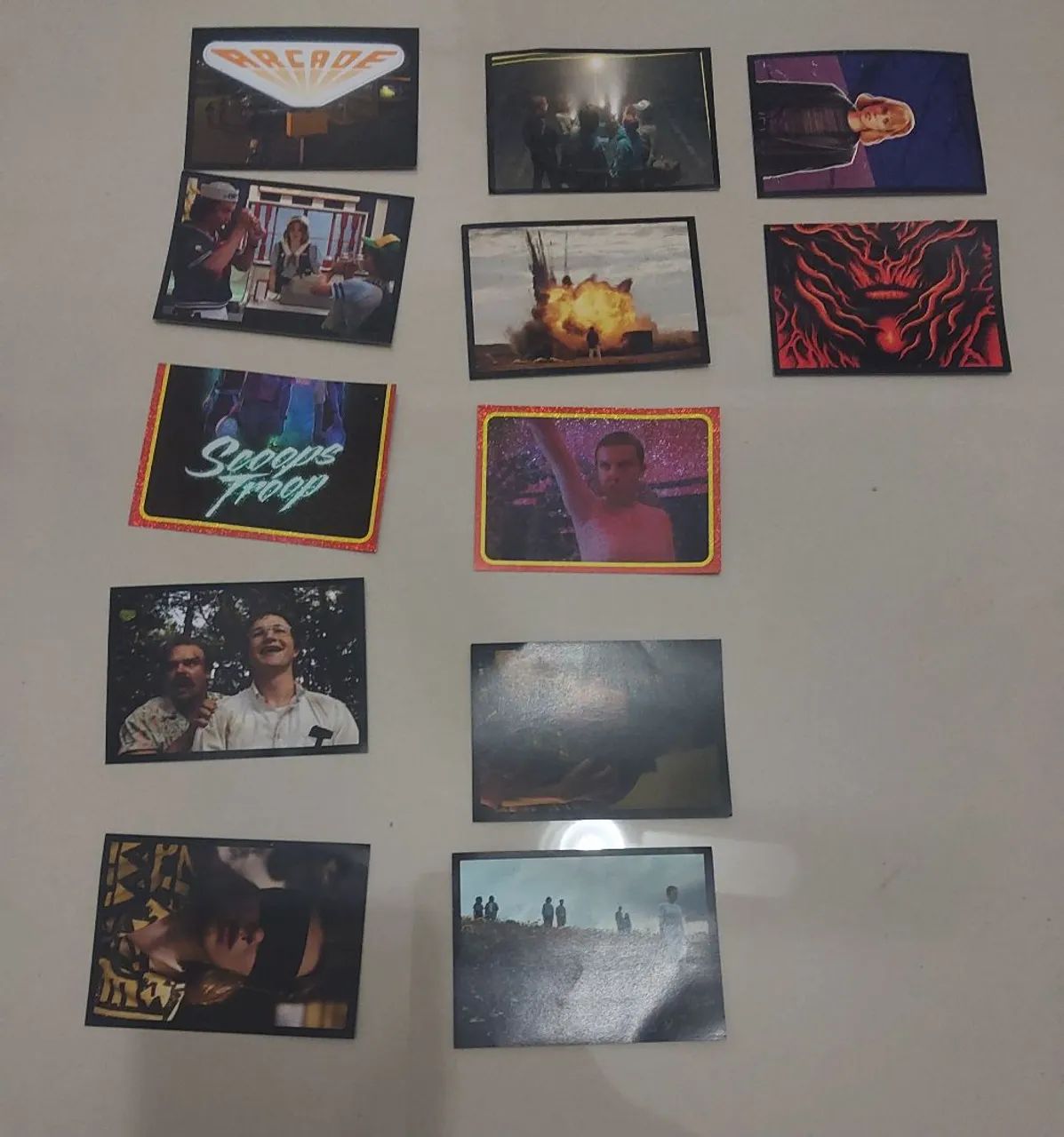 Figuras álbum Stranger Things  - Foto 2