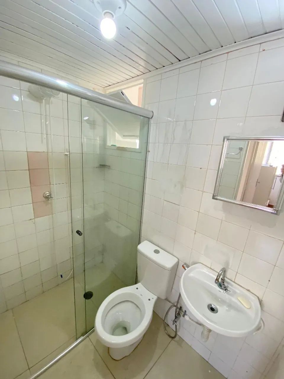Alugo Apto . No Conjunto Tocantins  - Foto 3