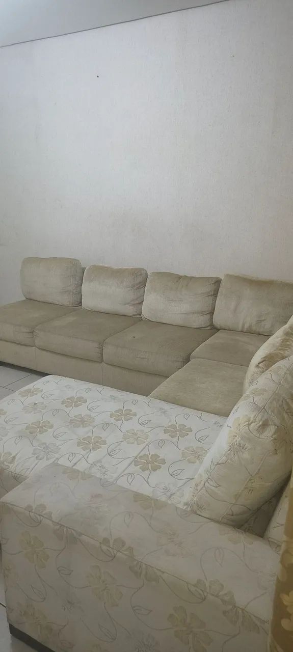 Sofá Modular em L Bege e Floral - Foto 2