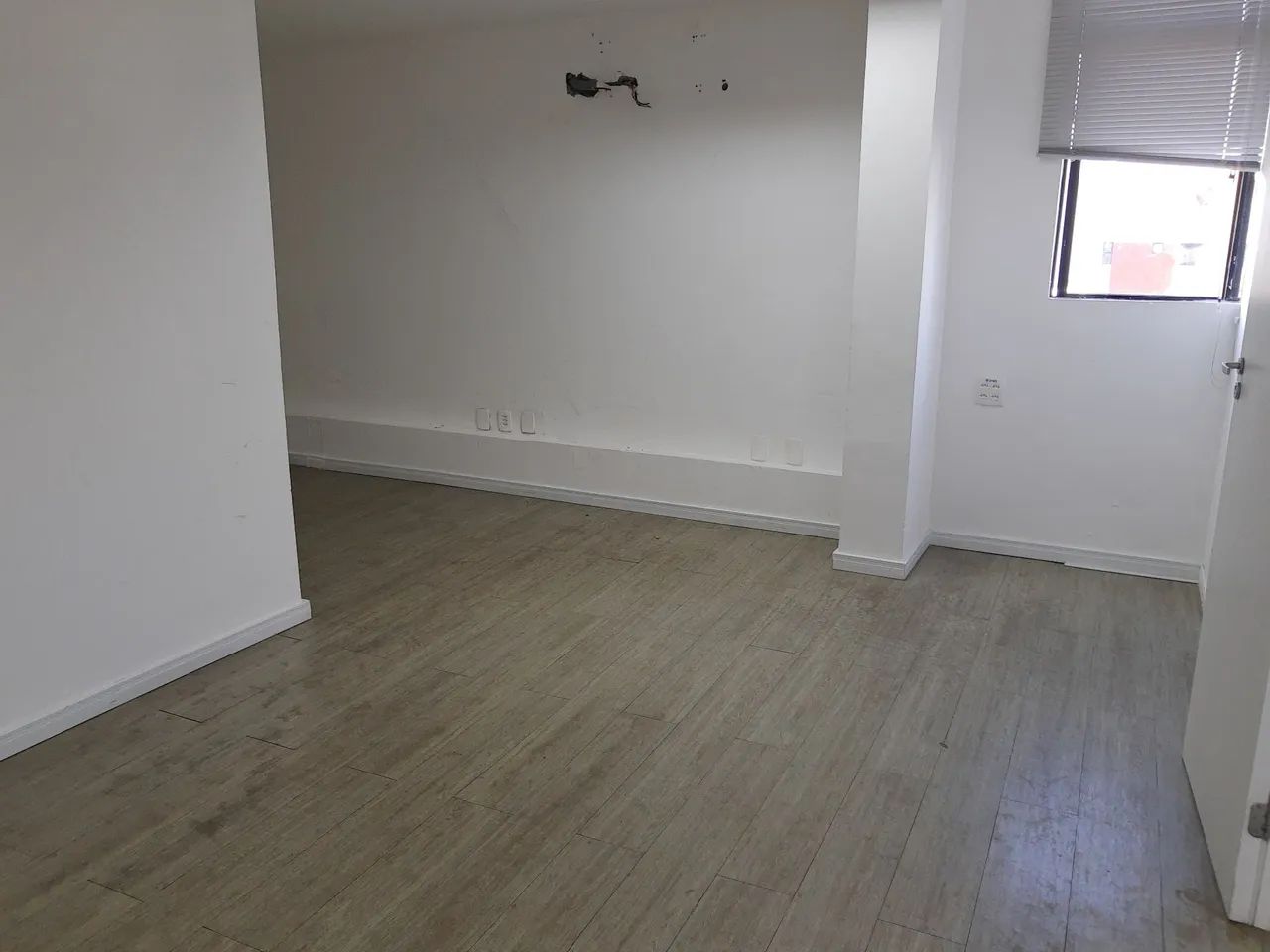 Excelente sala comercial com 176m a na Pituba  - Foto 5
