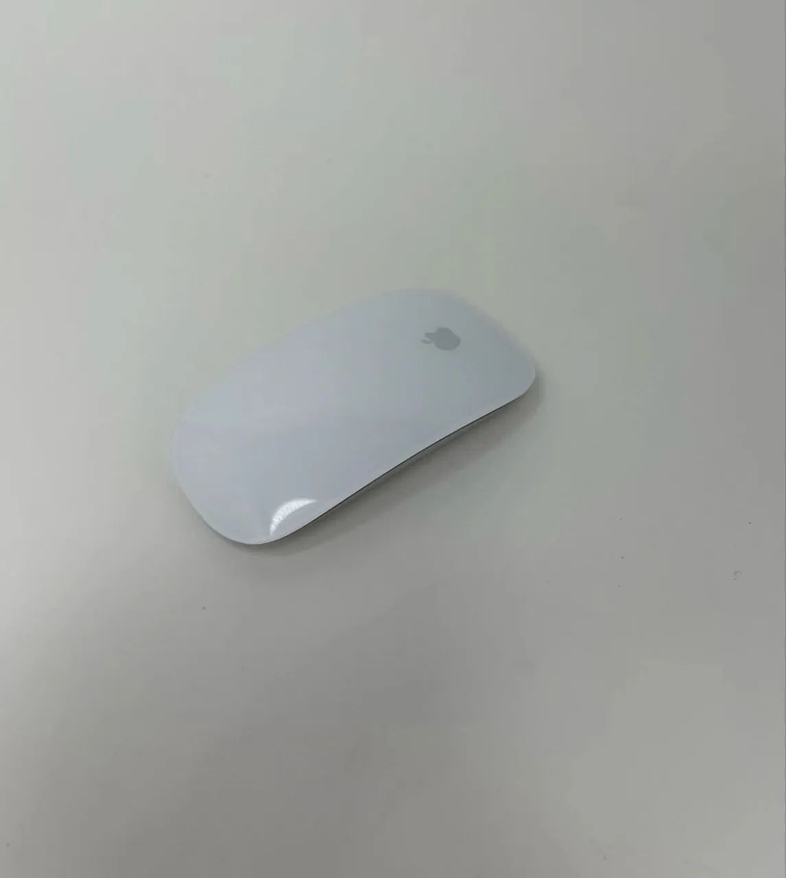 Apple Magic Mouse 2 A1657 Bluetooth Recarregável Touch Original - Foto 3
