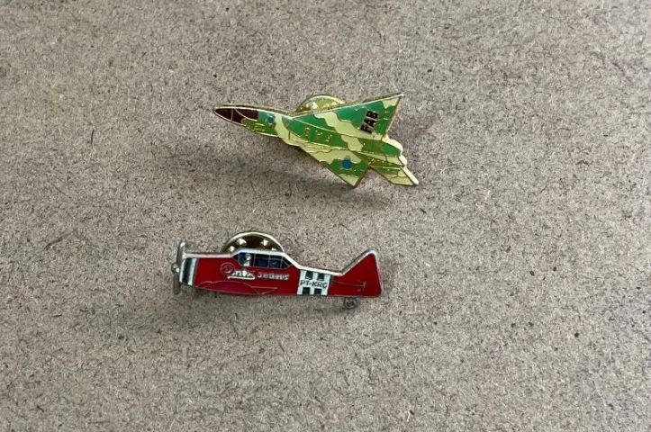 Pins, Bottons, Broches de aeronaves