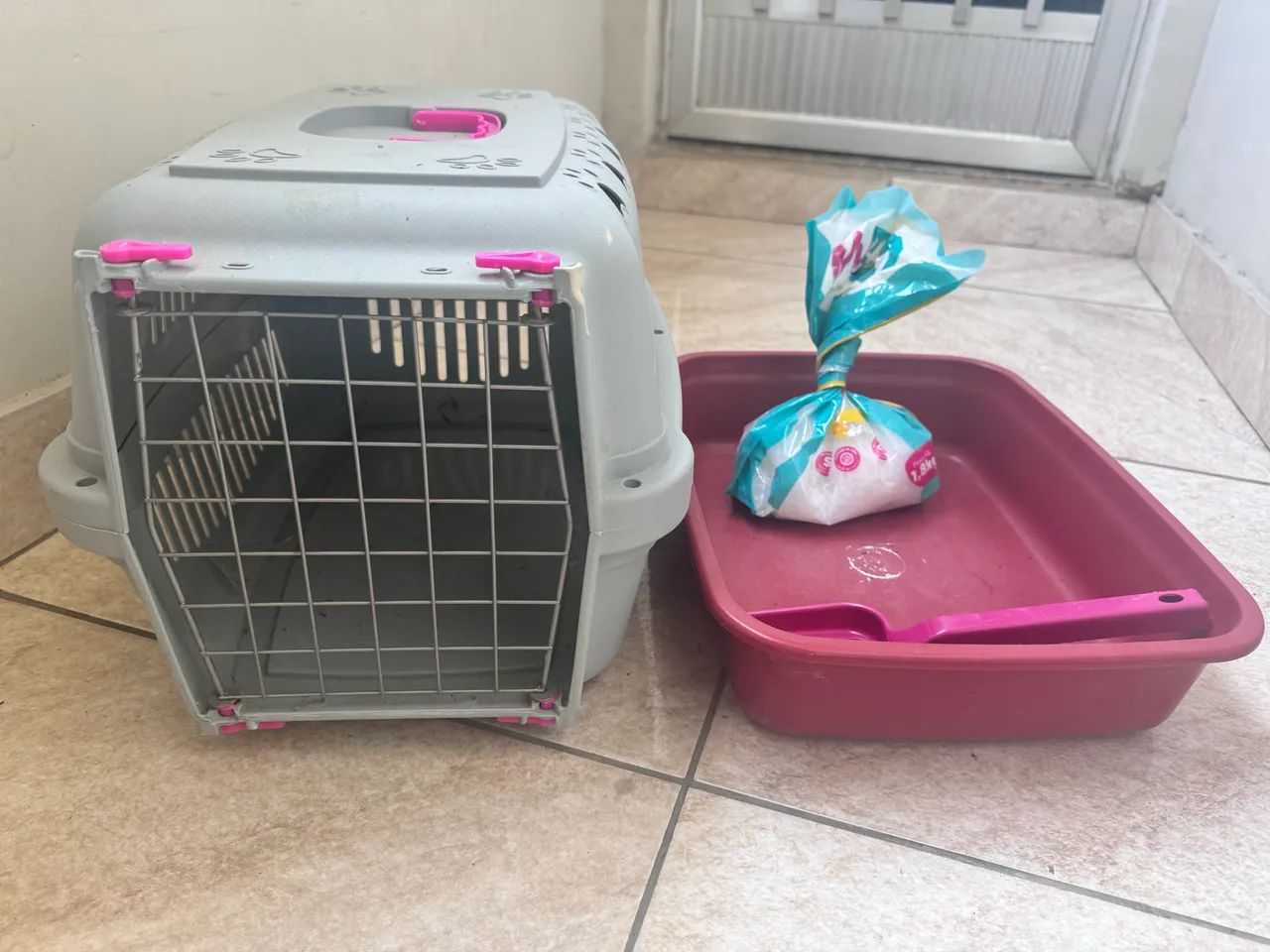 Caixa de transporte pet, caixa de areia e areia  - Foto 2