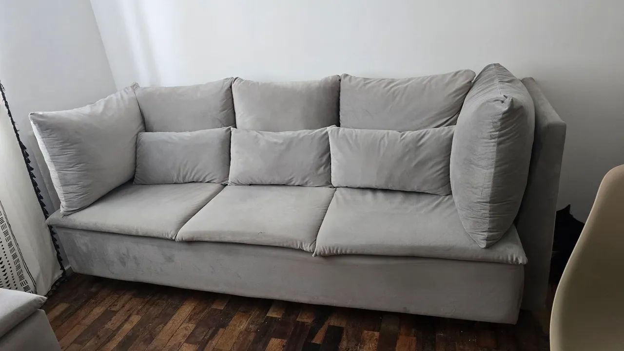 Sofá 3 lugares com puff - Foto 2