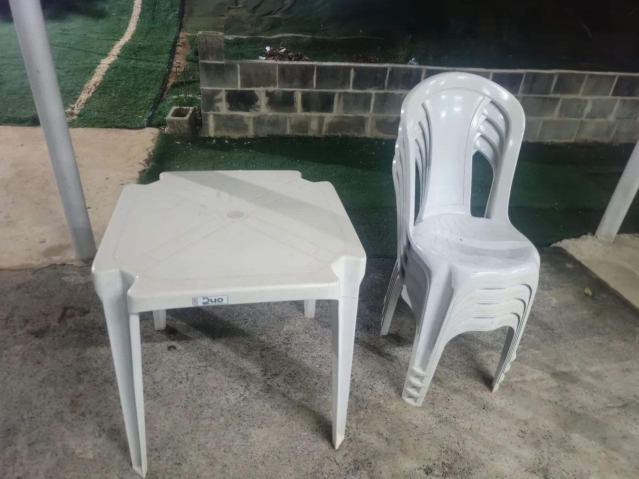 KIT 15 MESAS 60 CADEIRAS USADAS  - Foto 4